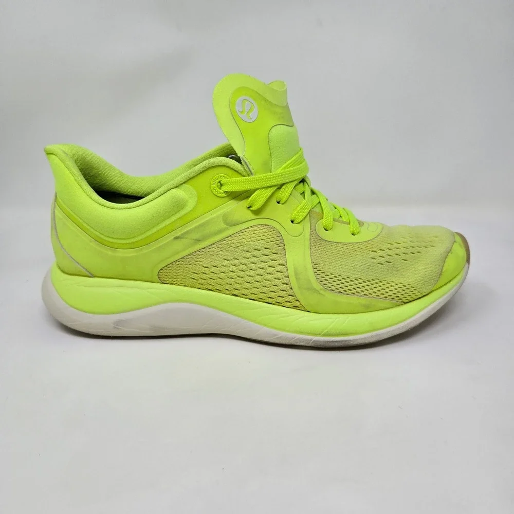 Lululemon W Chargefeel‎ Workout Low Athletic Shoes Neon Yellow Women's 8.5